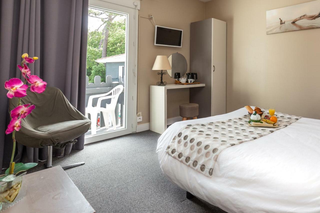 Logis Hotel Le Rond Point Сорт-Осгор Екстериор снимка