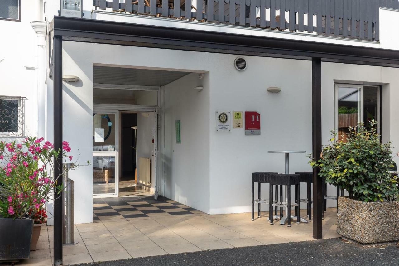 Logis Hotel Le Rond Point Сорт-Осгор Екстериор снимка